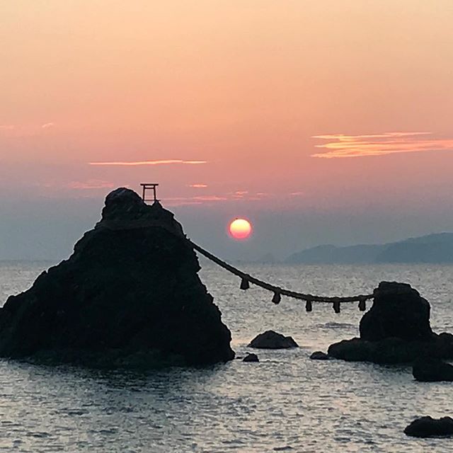 二見ヶ浦御来光️(^_^)